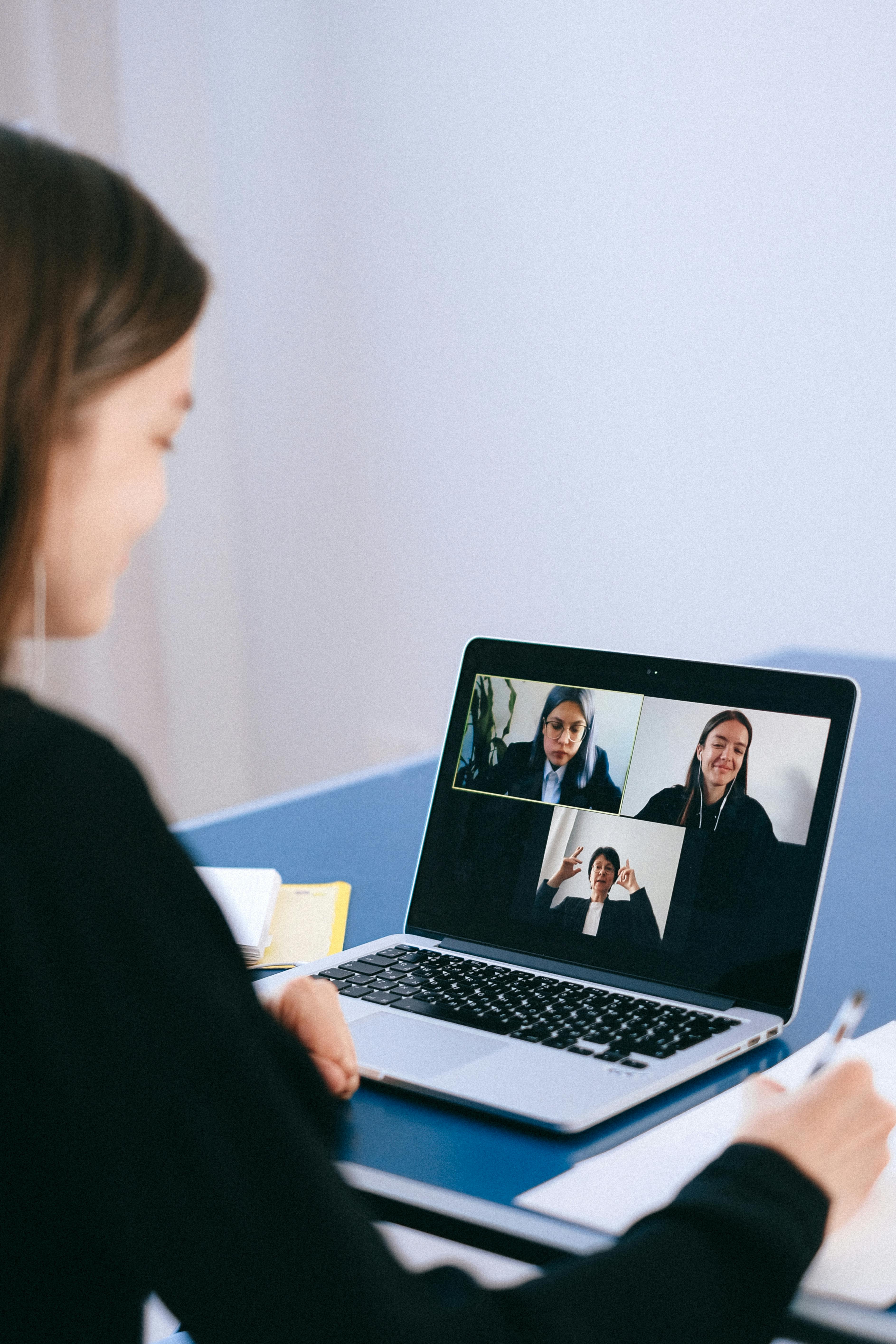Reuniões Virtuais e Colaboração